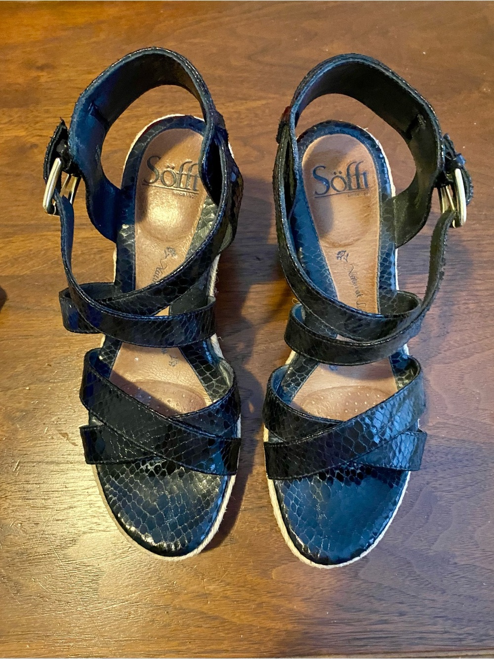SOFFT Black Leather Strappy Wedge Sandals Like new